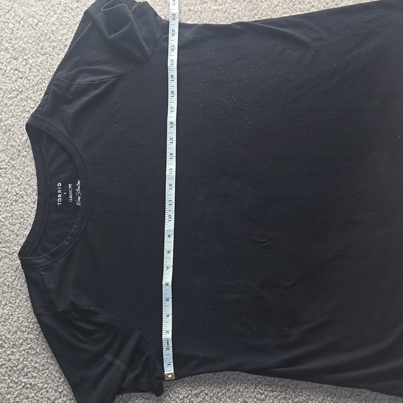 Torrid Classic Fit Black Short Sleeve Tee Size 1X - Picture 4 of 6